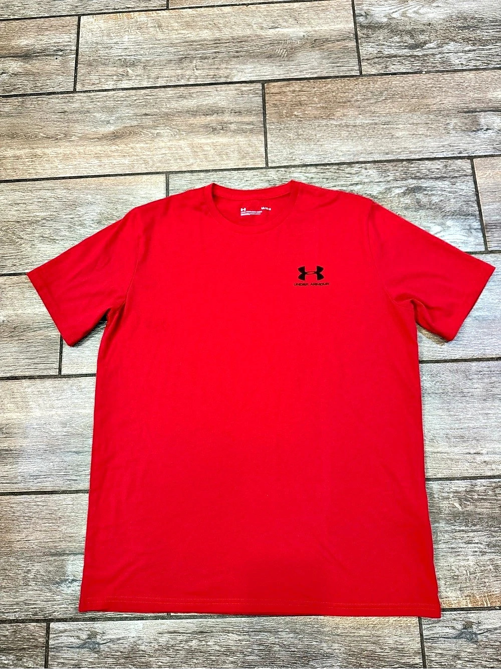 Under Armour Men's Short Sleeve Athletic Tee Red Large Like New
